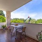 Lili Apartament *
