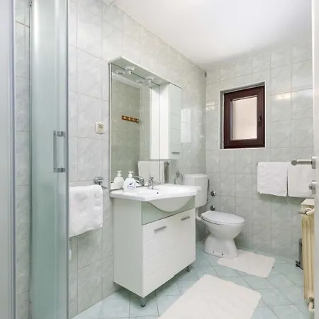 Lili Апартаменты